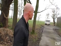 DeutschlandReport - Amateur German girl gets fucked outdoor