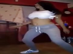 Hot gf Dance Ass shaking