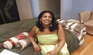 huge jugg Indian hottie Takes 2 cocks