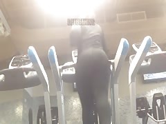 Candid major BBW Donk Clapping On The Treadmill